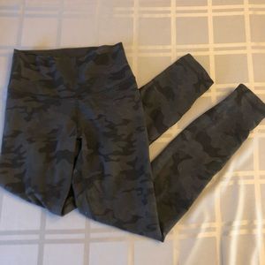 Lululemon Black Camo Leggings